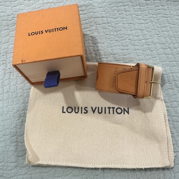 Louis Vuitton Tan Leather Buckle Bracelet with Gold Hardware - Picture 3 of 10